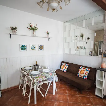 & 5 Terre Cozy Flat