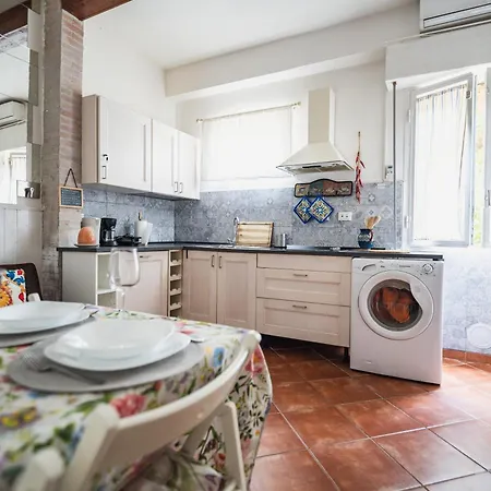 & 5 Terre Cozy Flat *