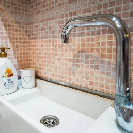 & 5 Terre Cozy Flat *