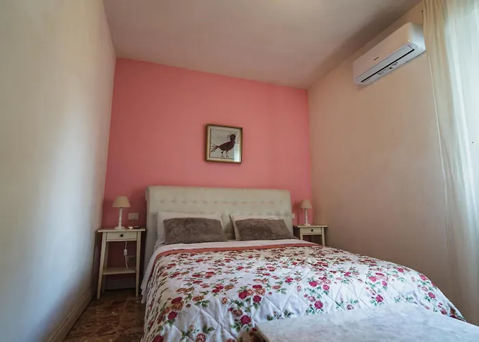 & 5 Terre Cozy Flat Апартаменты Амелия